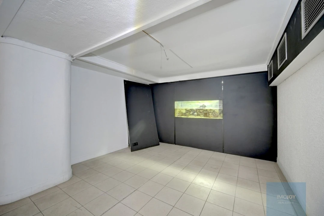 Loja para Venda em Alvalade Foto 17