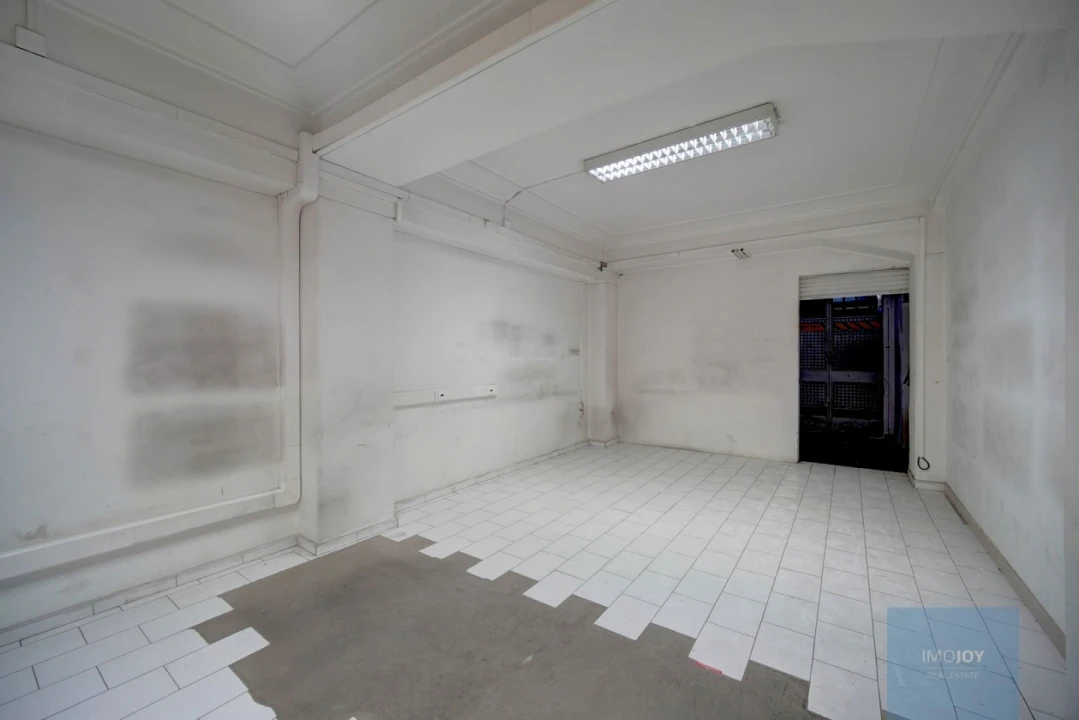 Loja para Venda em Alvalade Foto 18