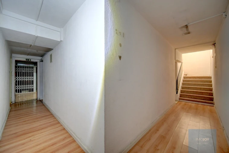 Loja para Venda em Alvalade Foto 5