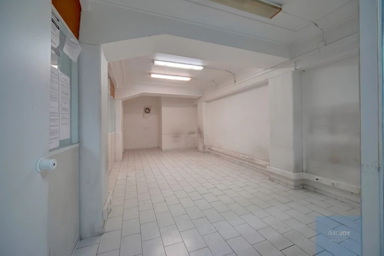 Loja para Venda em Alvalade Foto 15