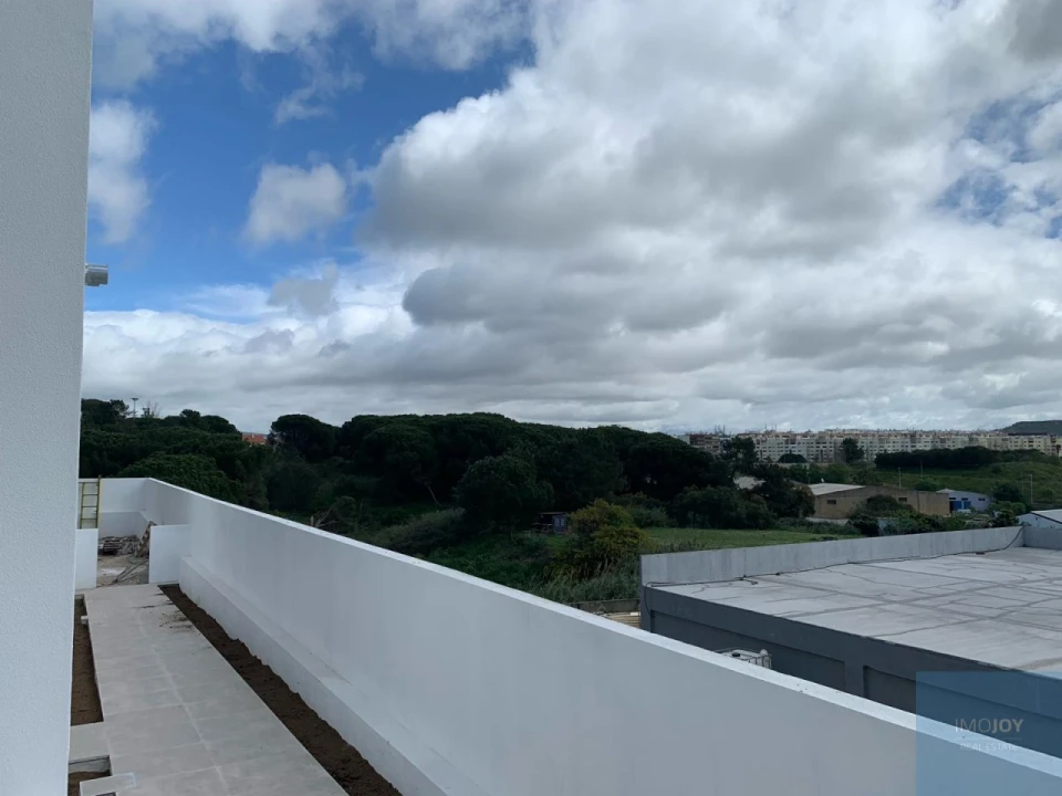 Moradia T4 para Venda em Loures Foto 10