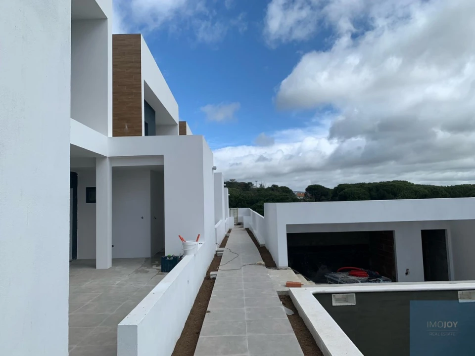 Moradia T4 para Venda em Loures Foto 20