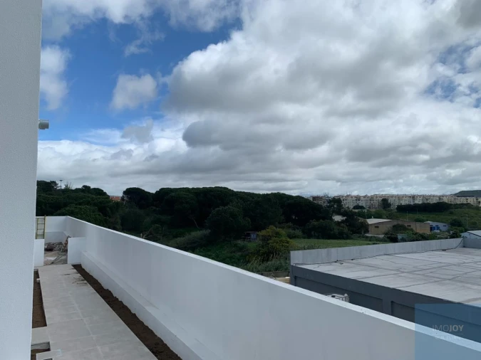 Moradia T4 para Venda em Loures Foto 10