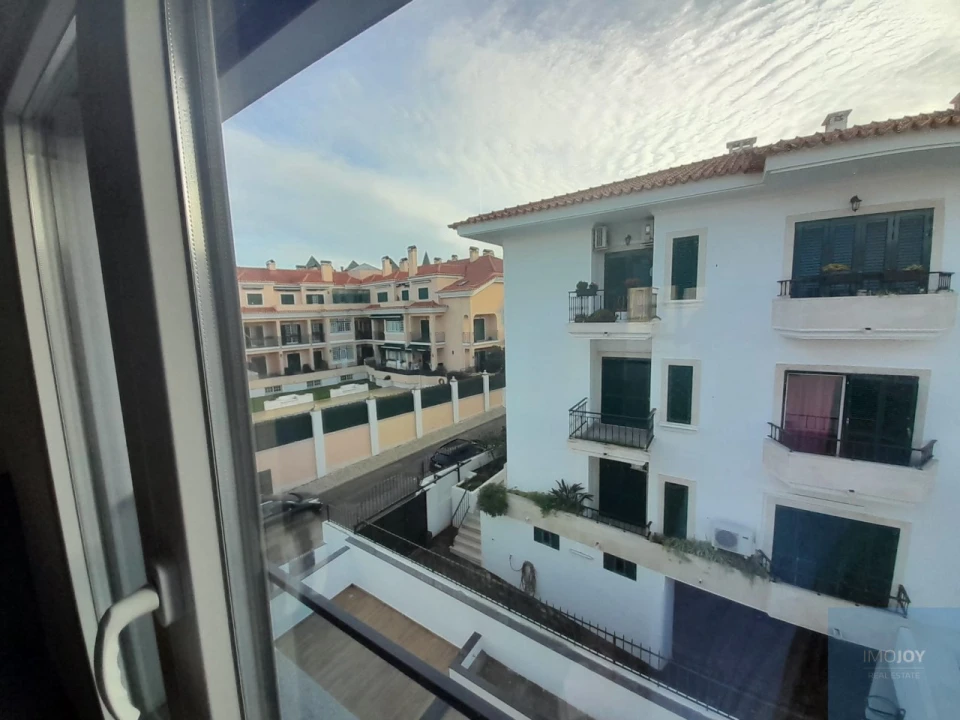 Apartamento T3 para Venda em Carcavelos e Parede Foto 27