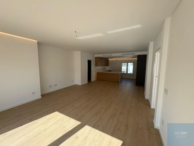 Apartamento T3 para Venda em Carcavelos e Parede Foto 6