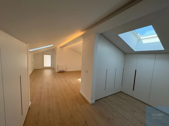 Apartamento T3 para Venda em Carcavelos e Parede Foto 15
