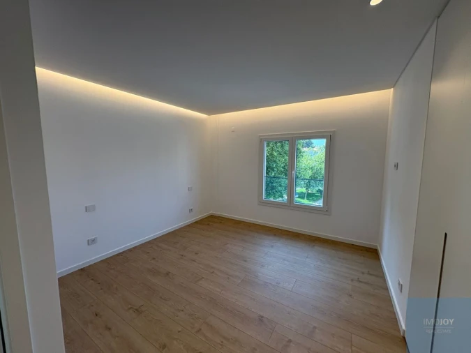 Apartamento T3 para Venda em Carcavelos e Parede Foto 22