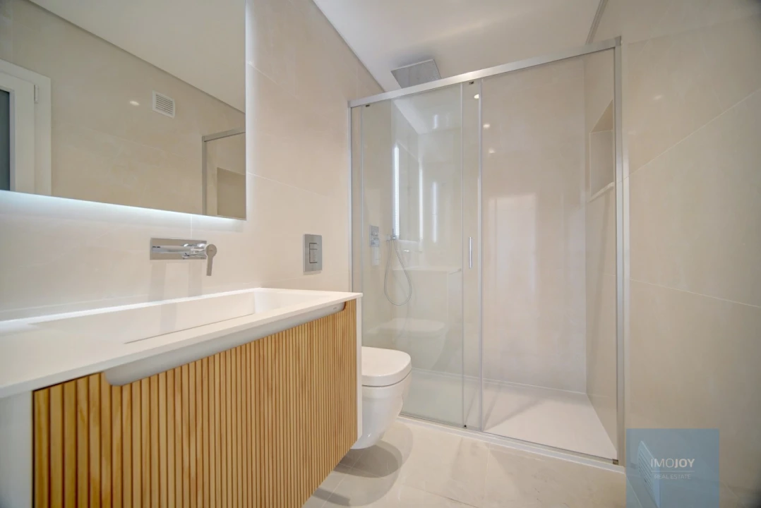 Apartamento T3 para Venda em Carcavelos e Parede Foto 13