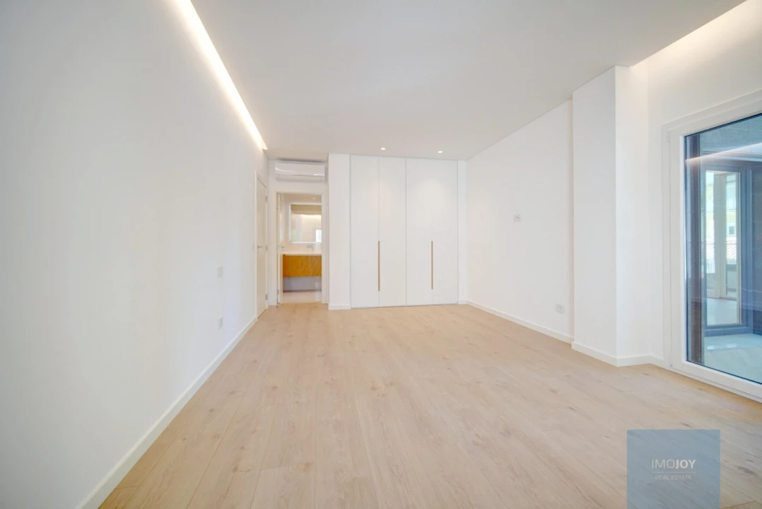 Apartamento T3 para Venda em Carcavelos e Parede Foto 21