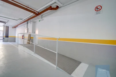 Apartamento T3 para Venda em Carcavelos e Parede