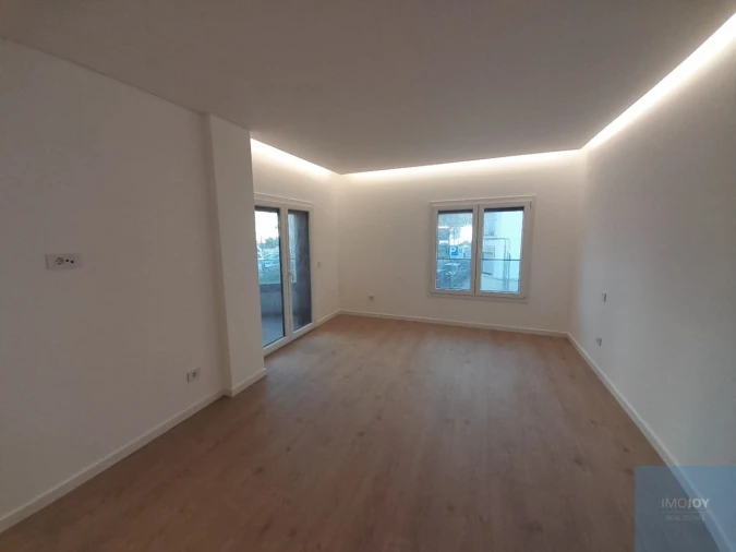 Apartamento T3 para Venda em Carcavelos e Parede Foto 15