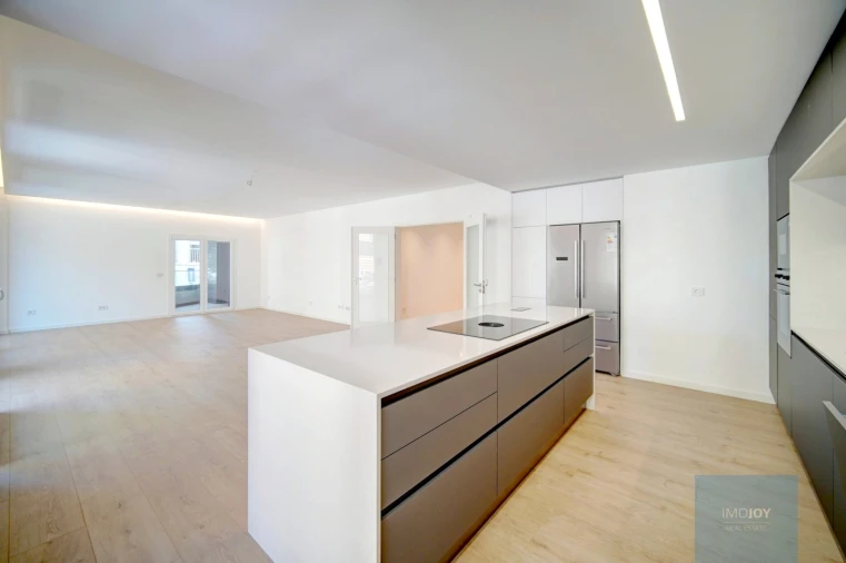 Apartamento T3 para Venda em Carcavelos e Parede Foto 3