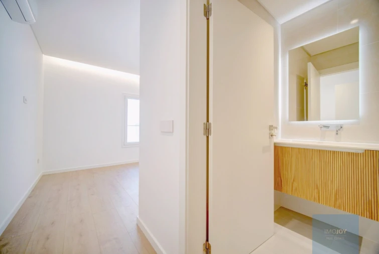 Apartamento T3 para Venda em Carcavelos e Parede Foto 18