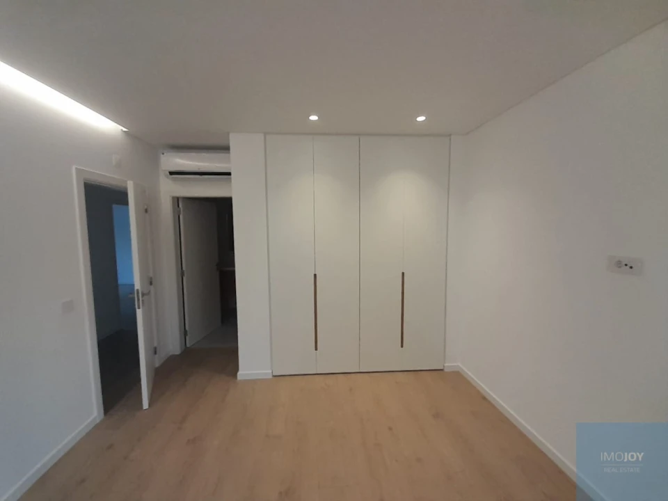 Apartamento T3 para Venda em Carcavelos e Parede Foto 10