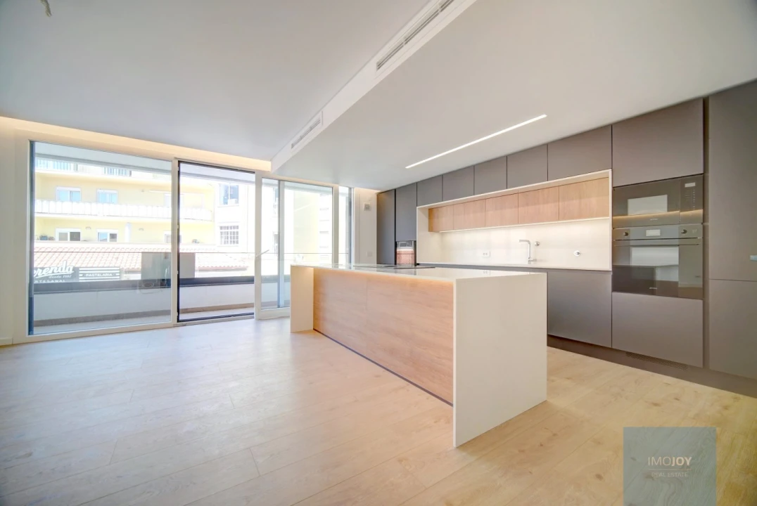 Apartamento T3 para Venda em Carcavelos e Parede Foto 3