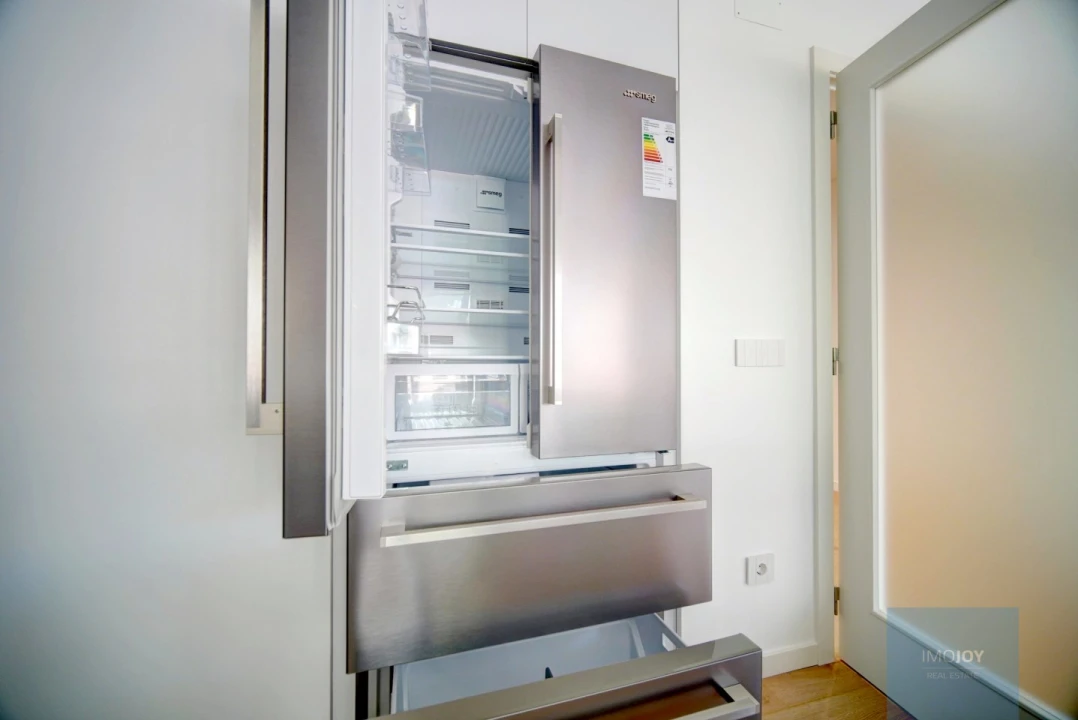 Apartamento T3 para Venda em Carcavelos e Parede Foto 6