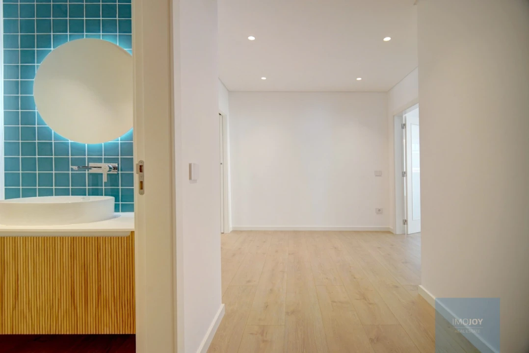 Apartamento T3 para Venda em Carcavelos e Parede Foto 8