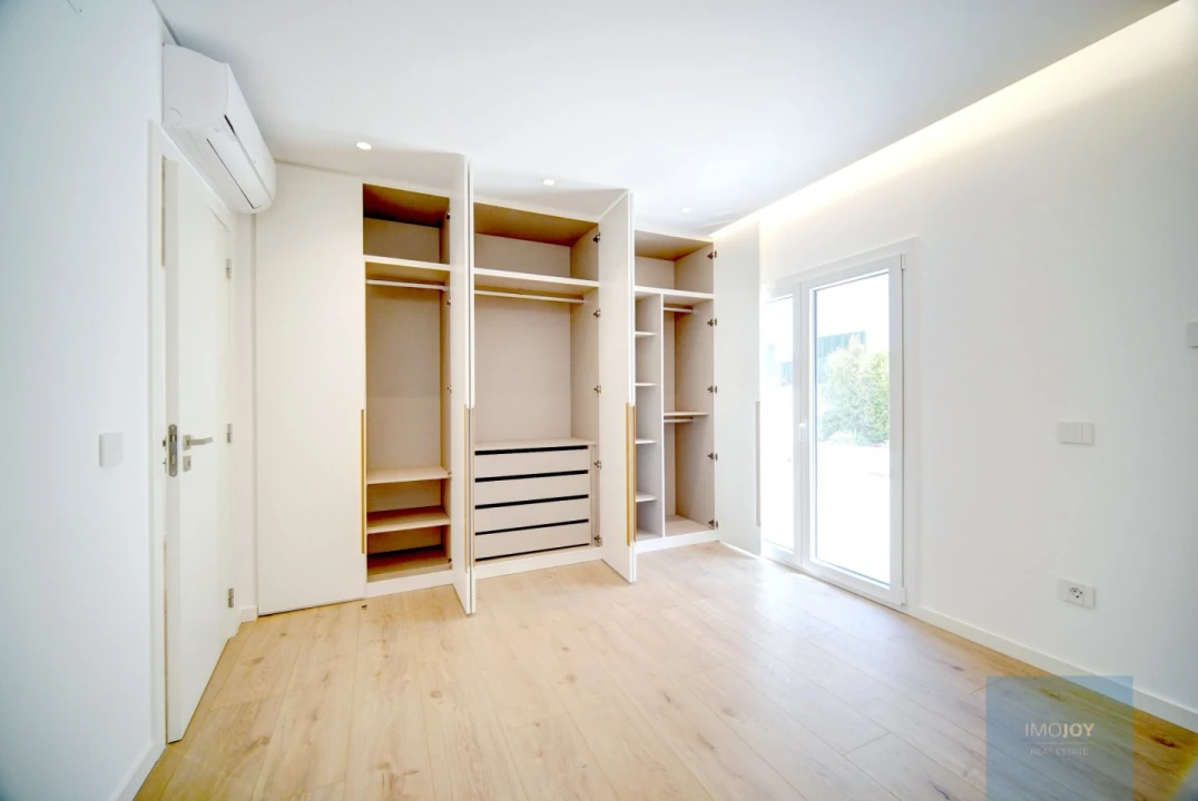 Apartamento T3 para Venda em Carcavelos e Parede Foto 20