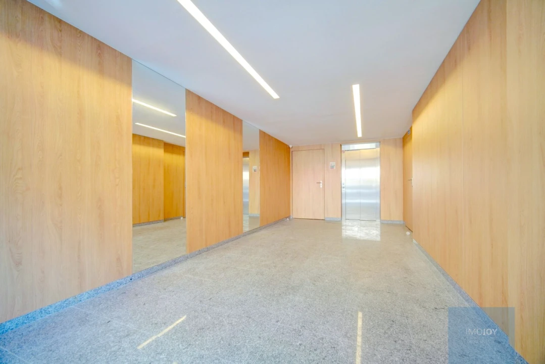 Apartamento T3 para Venda em Carcavelos e Parede Foto 30