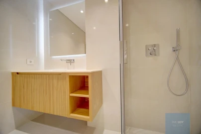 Apartamento T3 para Venda em Carcavelos e Parede