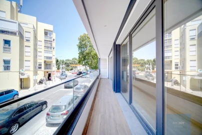 Apartamento T3 para Venda em Carcavelos e Parede