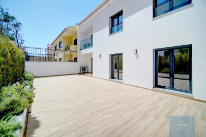 Apartamento T3 para Venda em Carcavelos e Parede