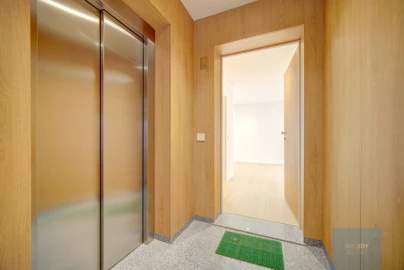 Apartamento T3 para Venda em Carcavelos e Parede