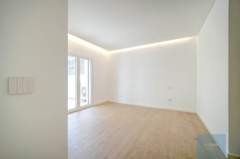 Apartamento T3 para Venda em Carcavelos e Parede Foto 10