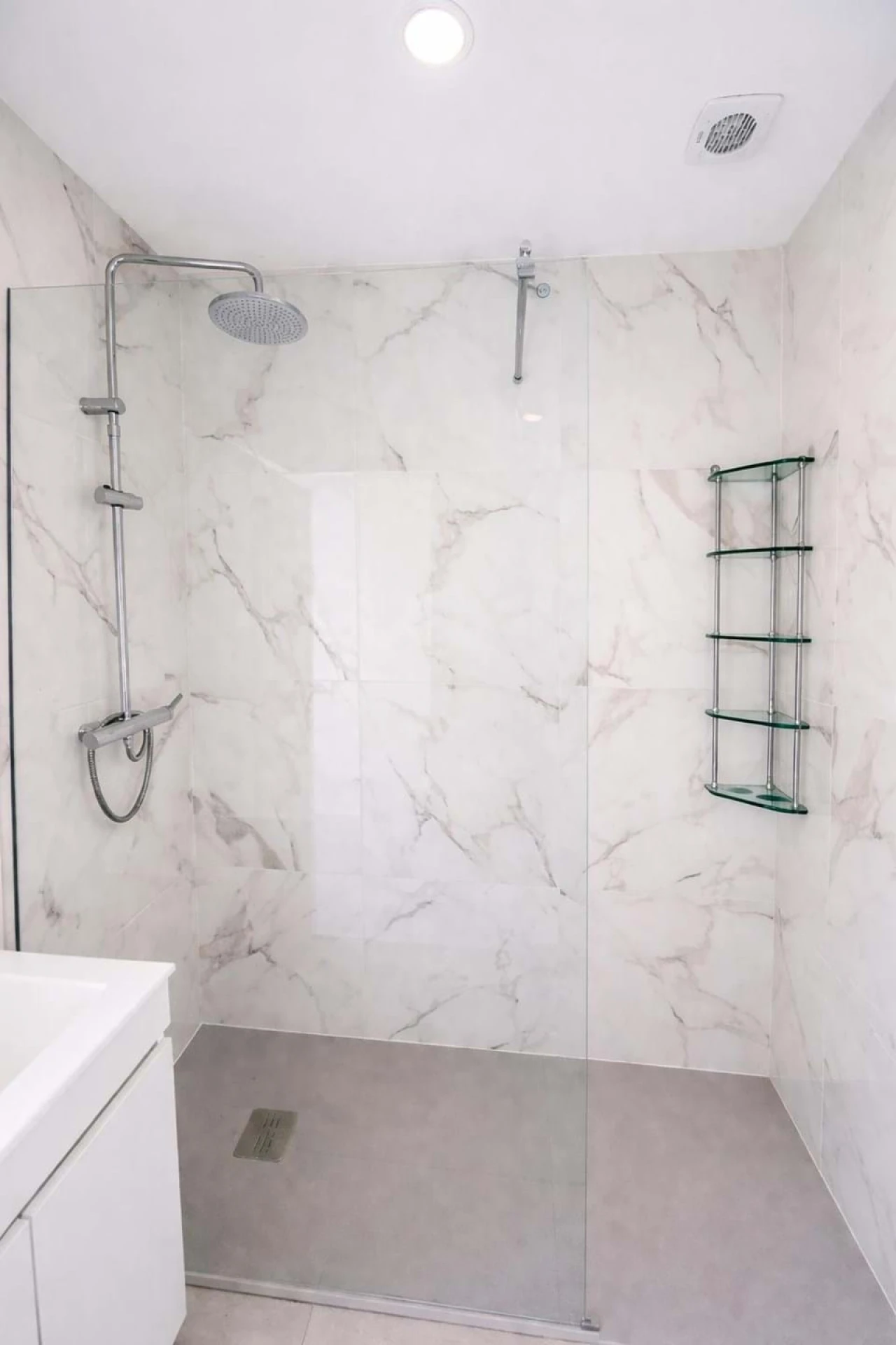 Apartamento T2 para Venda em Quarteira Foto 9