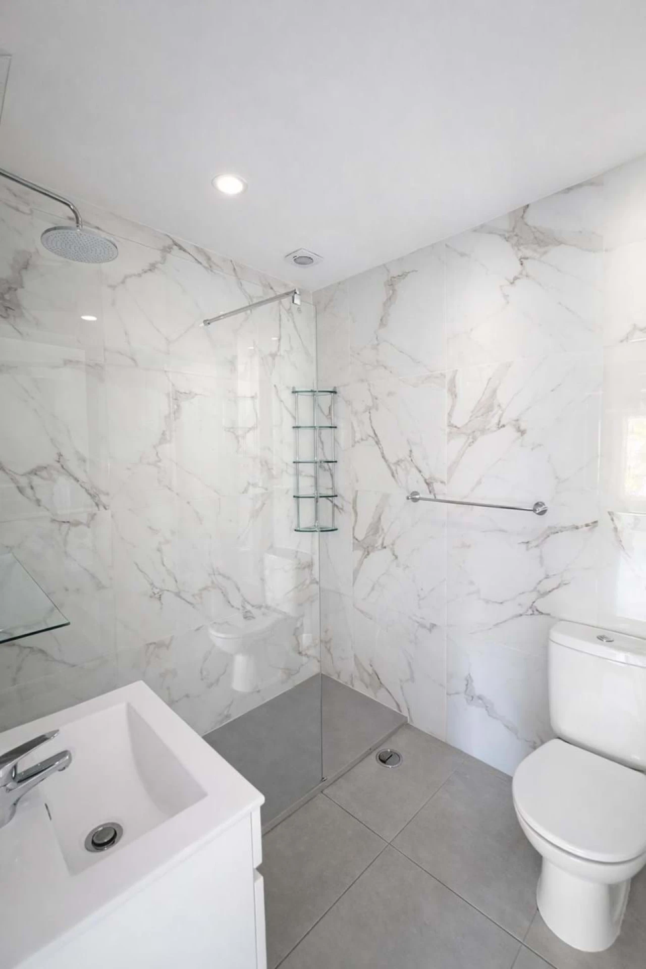 Apartamento T2 para Venda em Quarteira Foto 8