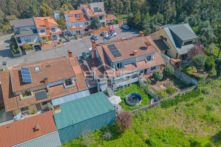 Moradia T3 para Venda em Canelas Foto 34