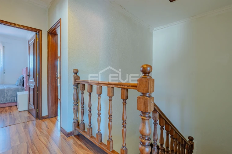 Moradia T3 para Venda em Canelas Foto 15