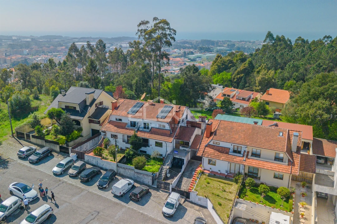 Moradia T3 para Venda em Canelas Foto 32