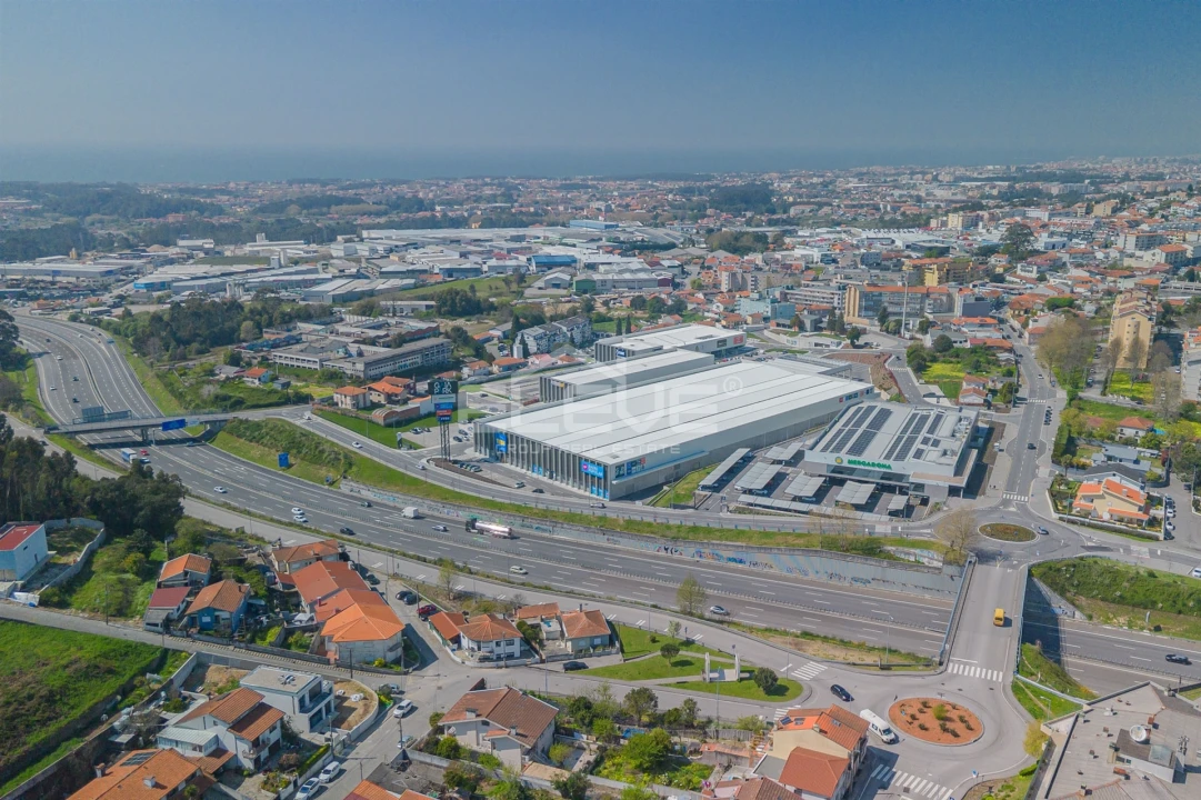 Moradia T3 para Venda em Canelas Foto 39