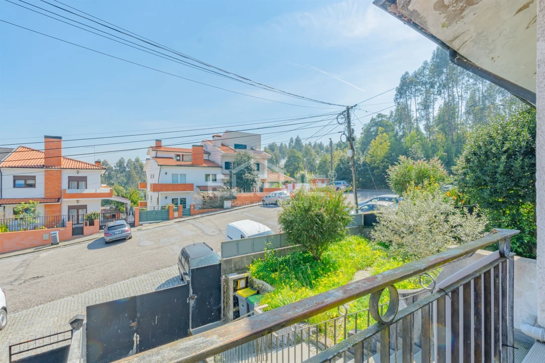 Moradia T3 para Venda em Canelas Foto 49