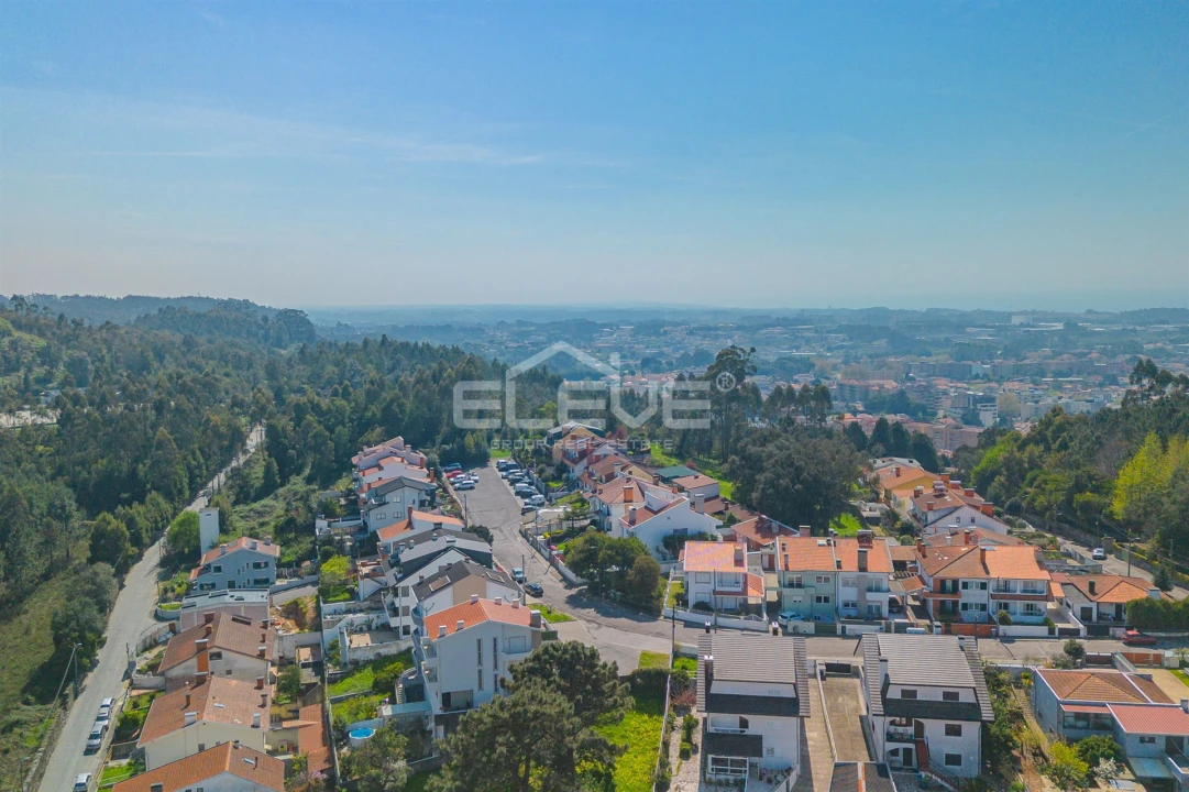 Moradia T3 para Venda em Canelas Foto 41