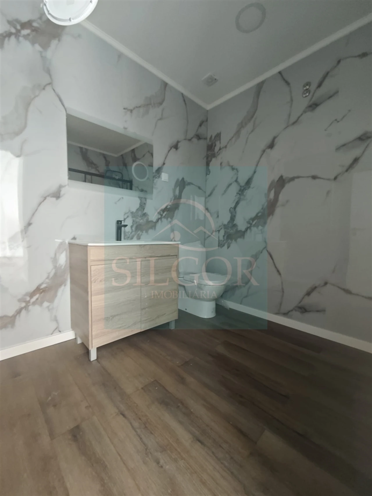 Moradia T2 para Venda em Baixa da Banheira e Vale da Amoreira Foto 11