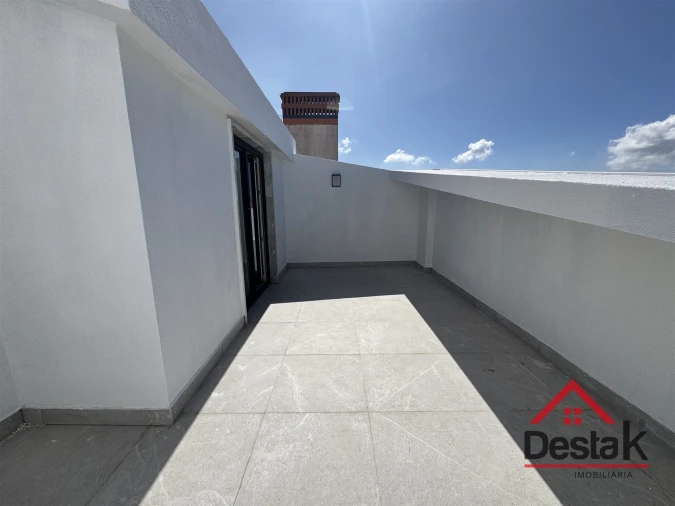 Apartamento T4 para Venda em Algueirão-Mem Martins Foto 21