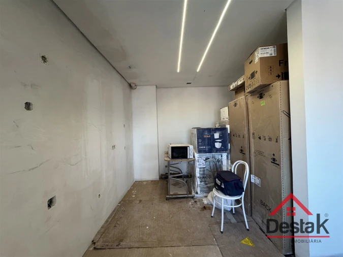 Apartamento T4 para Venda em Algueirão-Mem Martins Foto 4