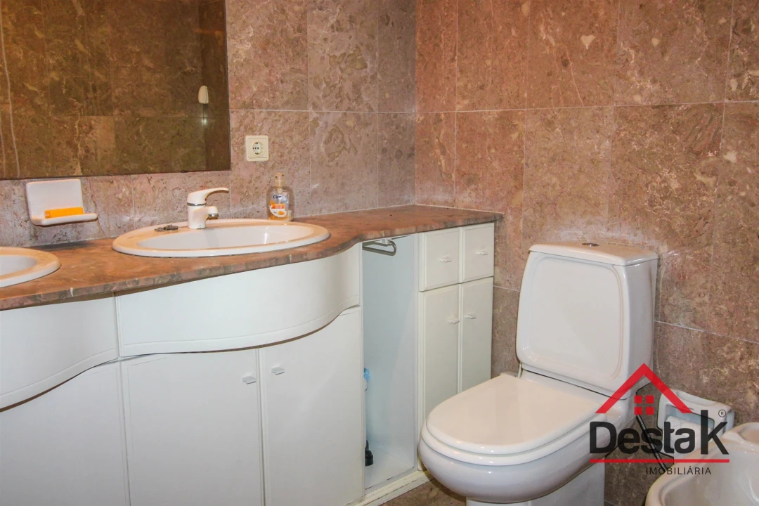 Apartamento T3 para Venda em Santa Marinha e São Pedro da Afurada Foto 12