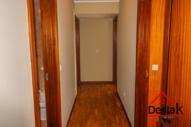 Apartamento T3 para Venda em Santa Marinha e São Pedro da Afurada Foto 11