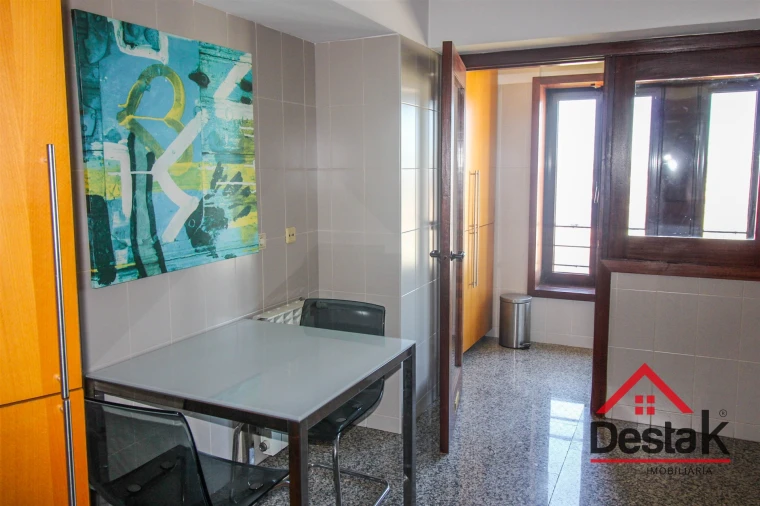 Apartamento T3 para Venda em Santa Marinha e São Pedro da Afurada Foto 8