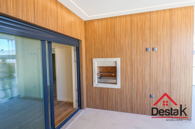 Apartamento T3 para Venda em Viseu Foto 3