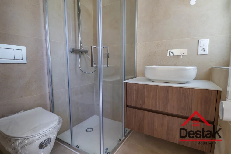 Apartamento T3 para Venda em Viseu Foto 8