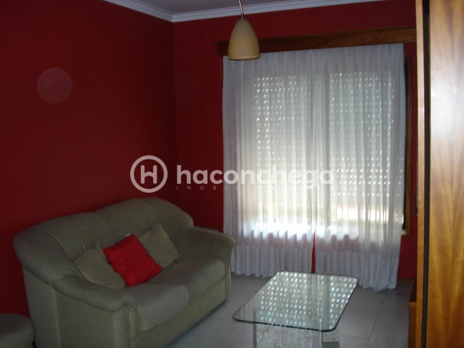 Apartamento T1 para Arrendamento em Arcozelo Foto 5