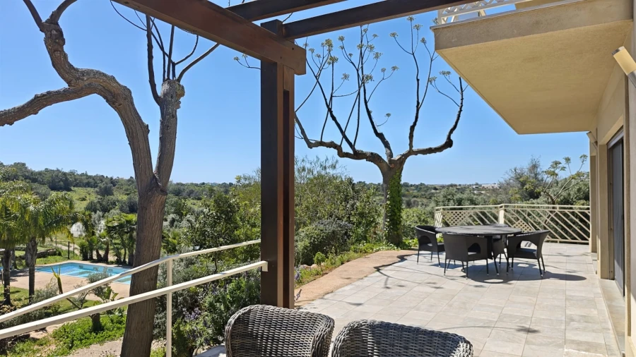 Moradia T5 para Venda em Albufeira e Olhos de Água Foto 7