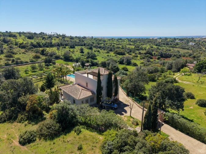 Moradia T5 para Venda em Albufeira e Olhos de Água Foto 1