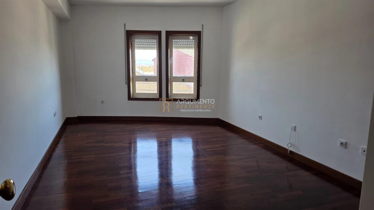 Apartamento T2 para Venda em Pedrouços Foto 6