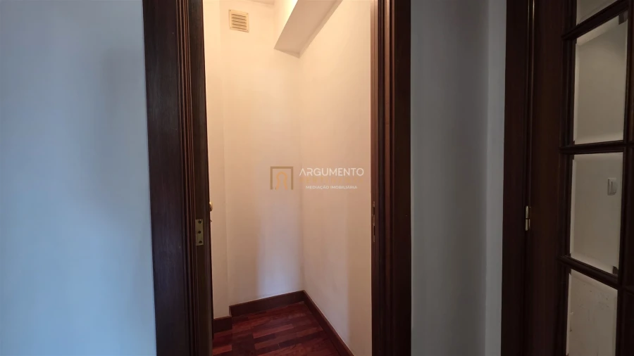 Apartamento T2 para Venda em Pedrouços Foto 33