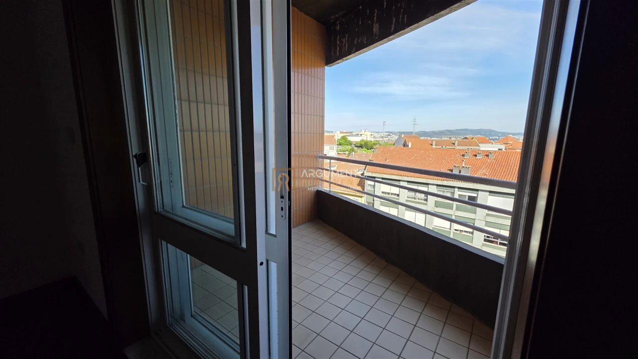 Apartamento T2 para Venda em Pedrouços Foto 35